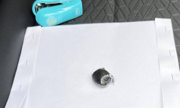 Сотрудники Госавтоинспекции в Южно-Сахалинске задержали пешехода с наркотиками