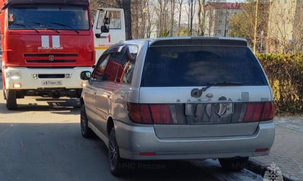 В Южно-Сахалинске легковушка  заблокировала проезд пожарной машине - владелец привлечен к ответственности