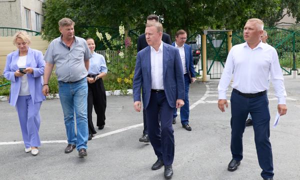 Мэр Надсадин проверил ход ремонта детского сада №11&laquo;Ромашка&raquo;