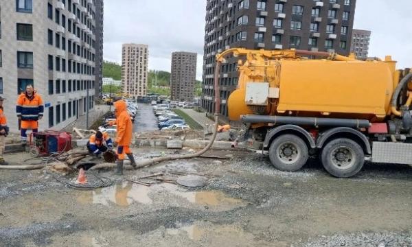 С начала года специалисты &laquo;РВК-Сахалин&raquo; устранили почти 2000 засоров