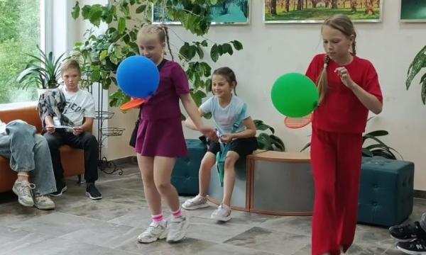 Школьникам Синегорска напомнили о правилах дорожного движения Школьникам Синегорска напомнили о правилах дорожного движения