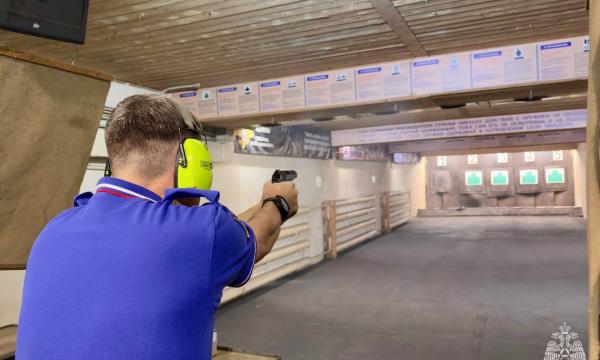 Сотрудники МЧС России приняли участие в состязаниях   по стрельбе