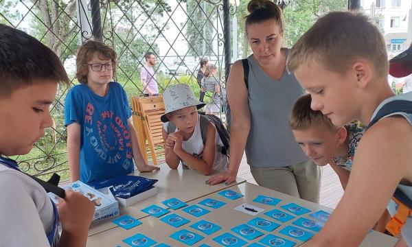 Сахалинские краеведы провели для школьников занятия о морской фауне и истории острова