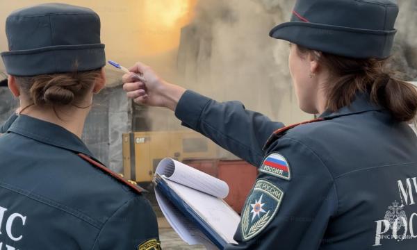 Установлена причина пожара на складе в Южно-Сахалинске Установлена причина пожара на складе в Южно-Сахалинске