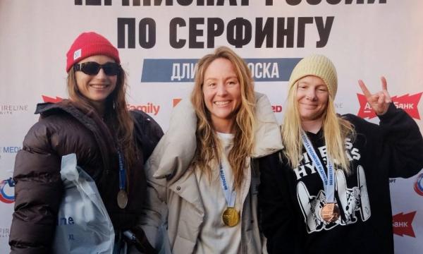 Сахалинка Анна Вяткина заняла второе место на первенстве России по сёрфингу