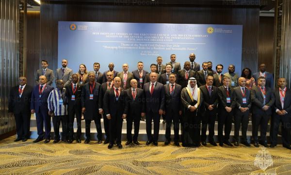 Глава МЧС России Александр Куренков участвует в заседании МОГО в Баку