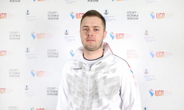 Сахалинский горнолыжник выиграл золото на этапе Кубка мира в Австрии