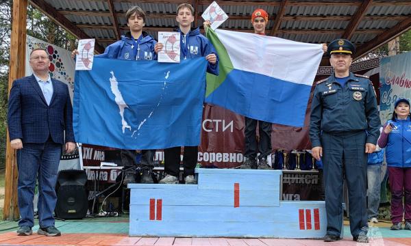 Сахалинские школьники стали бронзовыми призерами «Школы безопасности» Сахалинские школьники стали бронзовыми призерами «Школы безопасности»
