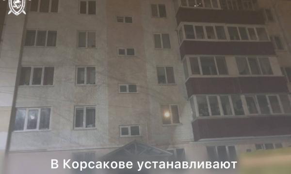 В Корсакове следком проводит проверку по факту обнаружения тела мужчины