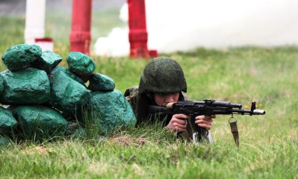 На Сахалине военнослужащие подразделения антитеррора обезвредили условную группу террористов