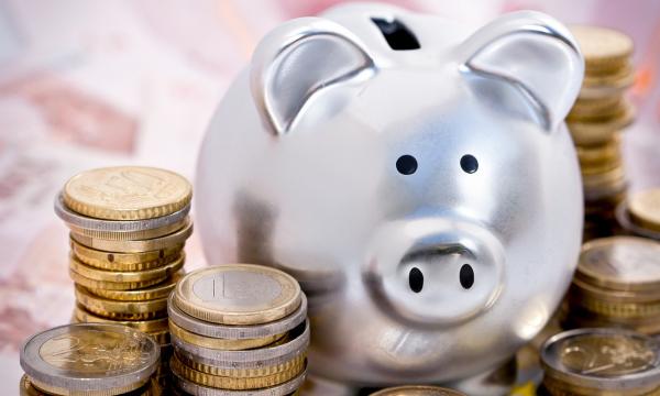 Эксперты ВТБ: прирост рынка рублевых сбережений в апреле удвоился