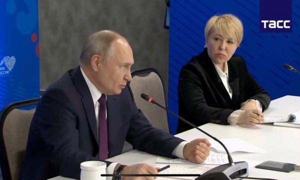 Сергей Надсадин поздравил сопредседателя ВАРМСУ Ирину Гусеву с высокой государственной наградой