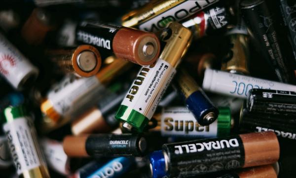 Команда аэровокзала «Южно-Сахалинск» запустила сбор батареек