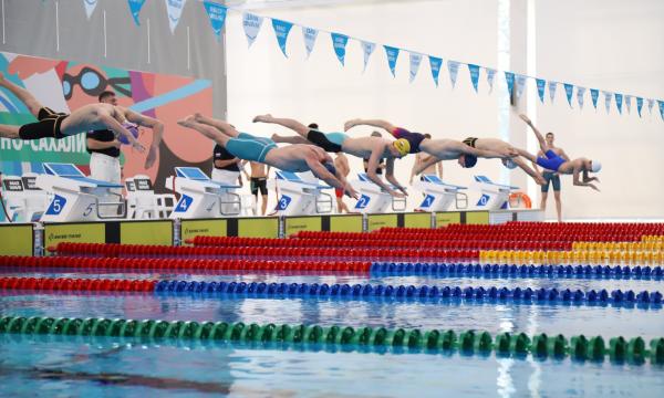 На Сахалине стартовал чемпионат ДФО по плаванию
