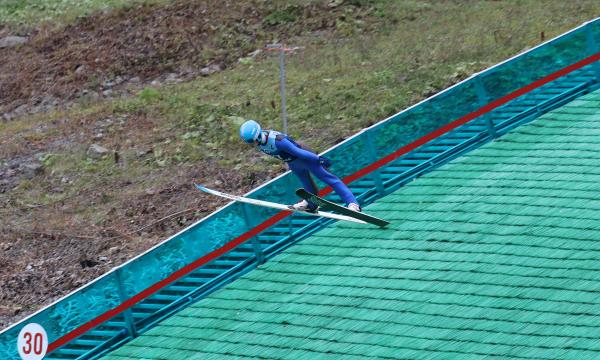 «Летающие» лыжники закрыли сезон на Сахалине победами на всех трамплинах