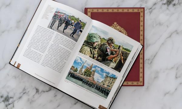 Минобороны РФ передало уникальные военные книги в фонд сахалинской библиотеки