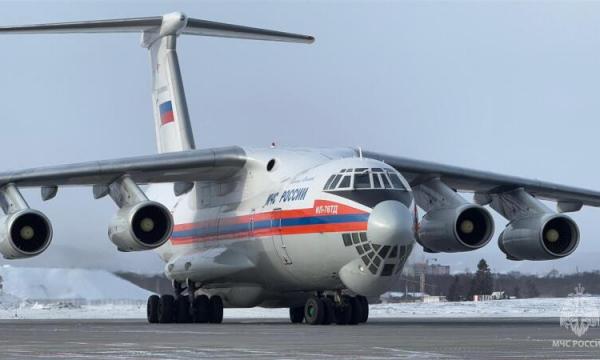 На Камчатку самолет Ил-76 МЧС России доставит спецтехнику
