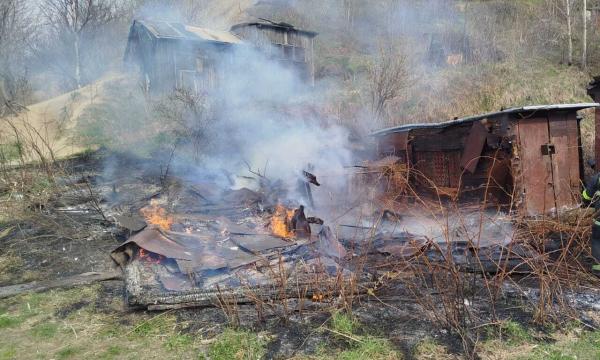 Пожарные успешно ликвидировали возгорание в Углегорске
