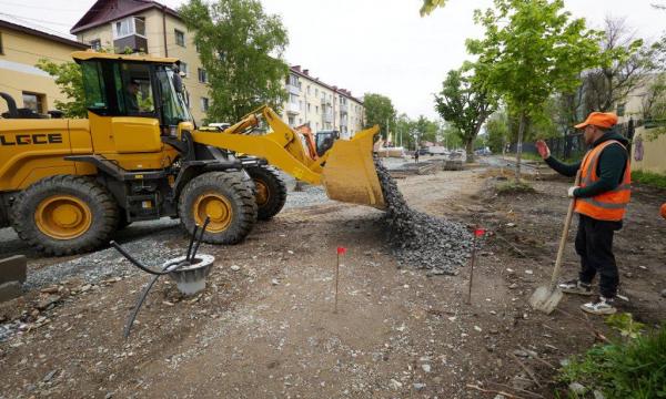 Капитальный ремонт улицы Хабаровской идет по графику