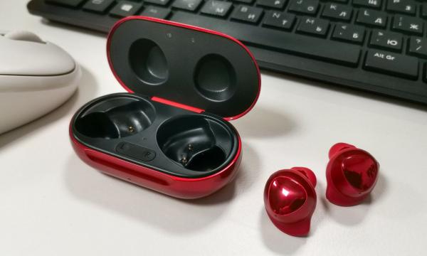 Наушники стали самым популярным гаджетом на Сахалине в "черную пятницу"