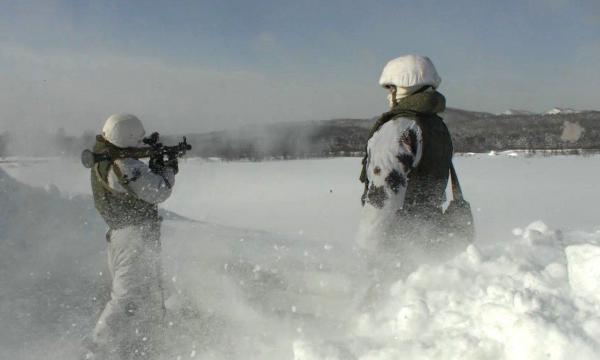 Военнослужащие на Сахалине осваивают владение гранатометом РПГ-7В