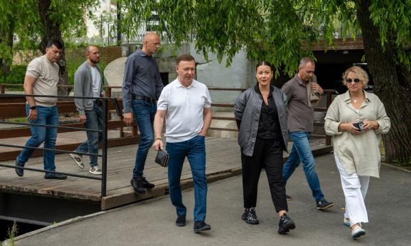В городском парке Южно-Сахалинска идет благоустройство
