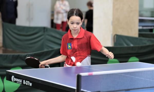 На Сахалине определили сильнейших теннисистов среди юных островитян