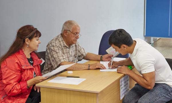 В Южно-Сахалинске выбирают депутатов Госдумы