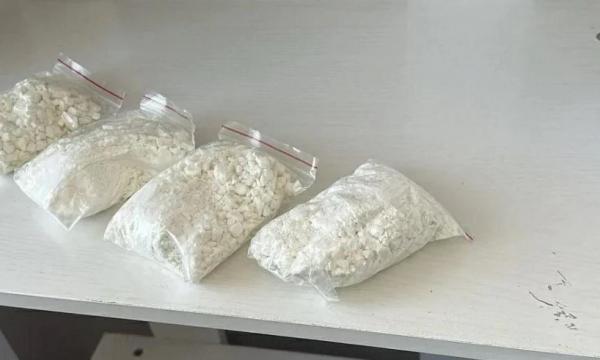 Полиция задержала иностранца с килограммом мефедрона на Сахалине