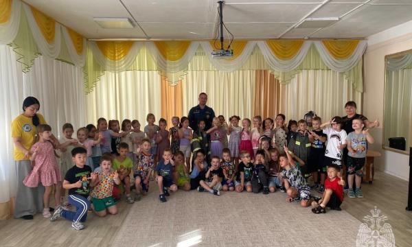 Для воспитанников детского сада «Малыш» провели праздник безопасности