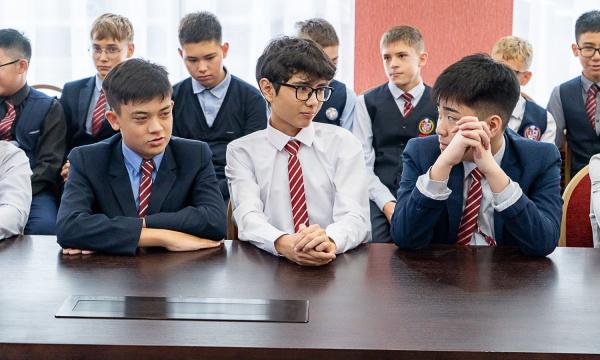 В Сахалинской библиотеке прошел урок ко Дню солидарности в борьбе с терроризмом