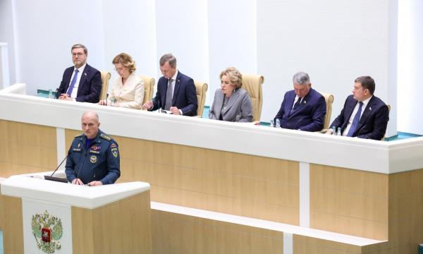 Александр Куренков принял участие в заседании Совета Федерации Александр Куренков принял участие в заседании Совета Федерации