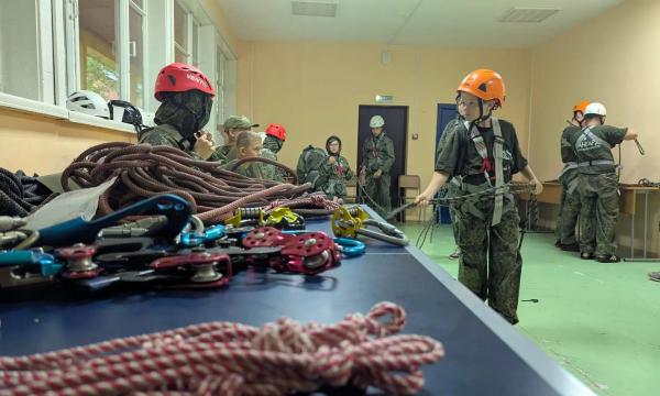 На Сахалине стартует смена по БПЛА и военно-патриотическому воспитанию На Сахалине стартует смена по БПЛА и военно-патриотическому воспитанию