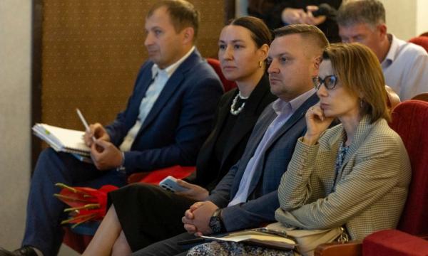 Вице-мэр Елена Фёдорова встретилась с жителями Ново-Александровска
