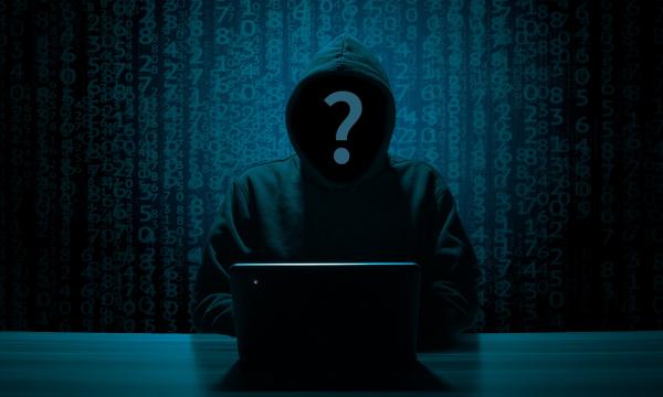 Сахалинец оплатил другу интернет-заказ и лишился денег