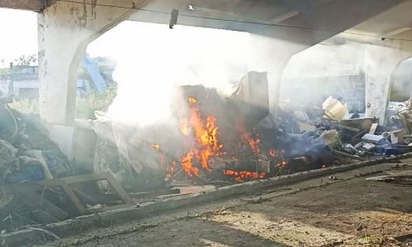 В селе Троицком горела заброшенная ферма