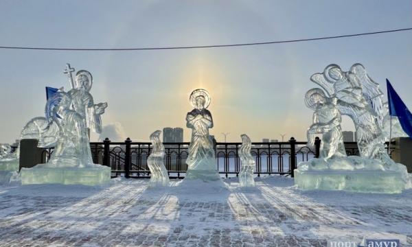 Над Благовещенском в крещенский сочельник раскинулось удивительное гало