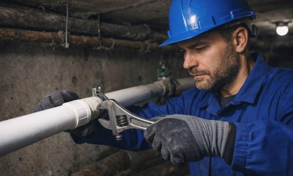 Капремонт инженерных сетей в Сахалинской области начали раньше обычного