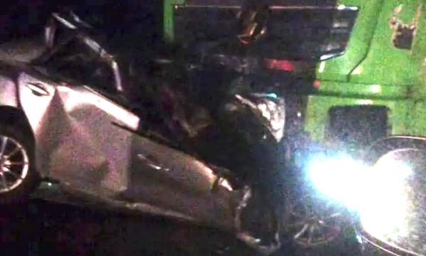 ДТП с участием грузовика и легковой машины унесло жизнь водителя ДТП с участием грузовика и легковой машины унесло жизнь водителя