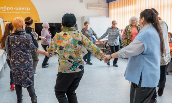 В Добро.Центре СахОУНБ прошёл мастер-класс &laquo;Основы русского танца&raquo;