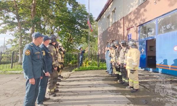 Традиционные церемонии и торжественные мероприятия в День Государственного флага России