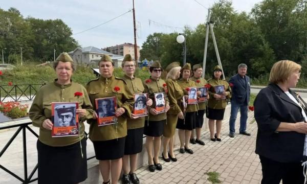 Памятные митинги и возложения цветов прошли в Поронайском районе