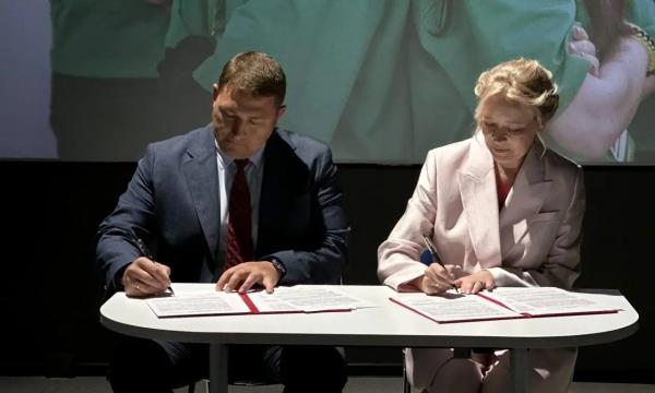 МТС и Министерство образования на Сахалине подписали соглашение о цифровом развитии образования и культуры
