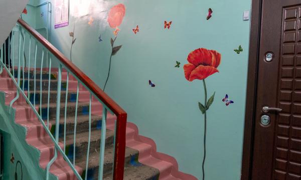 Управляющие компании Южно-Сахалинска отремонтировали 17 подъездов