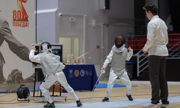 Юные сахалинские фехтовальщики определили сильнейших