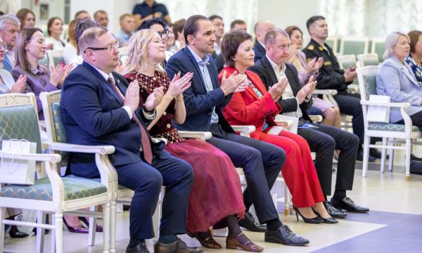 В Сахалинской области отметили лучших работников системы среднего профессионального образования