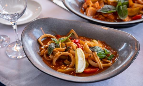 Гастрономический марафон в Южно-Сахалинске установил рекорд по продажам морских деликатесов