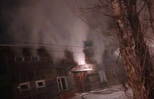 Пожарные ликвидировали пожар в Александровске-Сахалинском