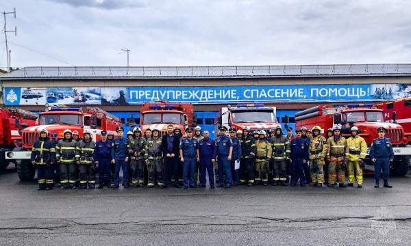 Сахалинские огнеборцы отработали тактику борьбы с природными пожарами