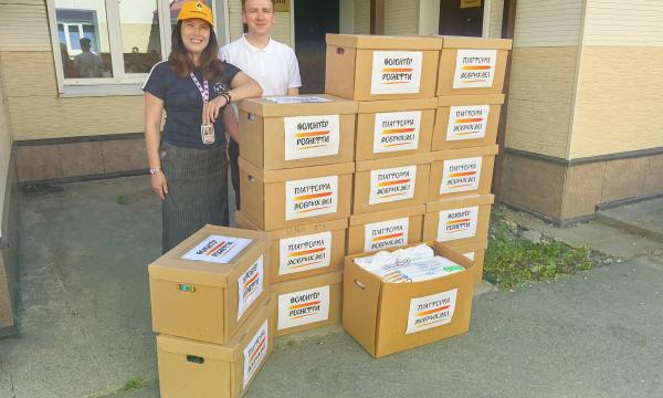 Волонтеры АО "Сахалинморнефтегаз-Шельф" (проект "Сахалин-1") помогли маленьким пациентам Сахалинской областной детской больницы